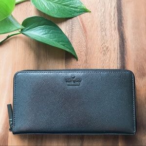 New Kate Spade Large Wallet ♠️
